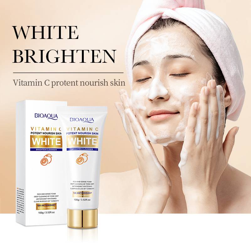 BIOAQUA Vitamin C Brighten Cleanser